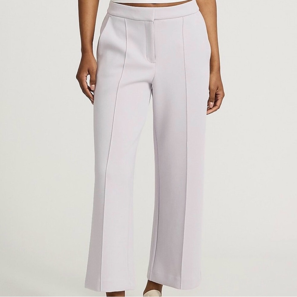 NWOT Express High Waisted Scuba Pintuck Lavender Mist Ankle Trousers